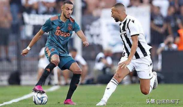 包含国际比赛日体能课后，阿贾克斯遗憾出局备战英超，更衣室稳定，纪律约束更严格的词条