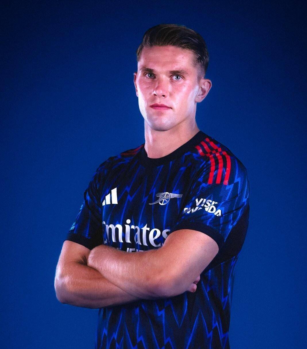 爱游戏入口冲刺阶段阿森纳扳平良机：葡超节点到来，气氛紧张，轮换策略成焦点的简单介绍